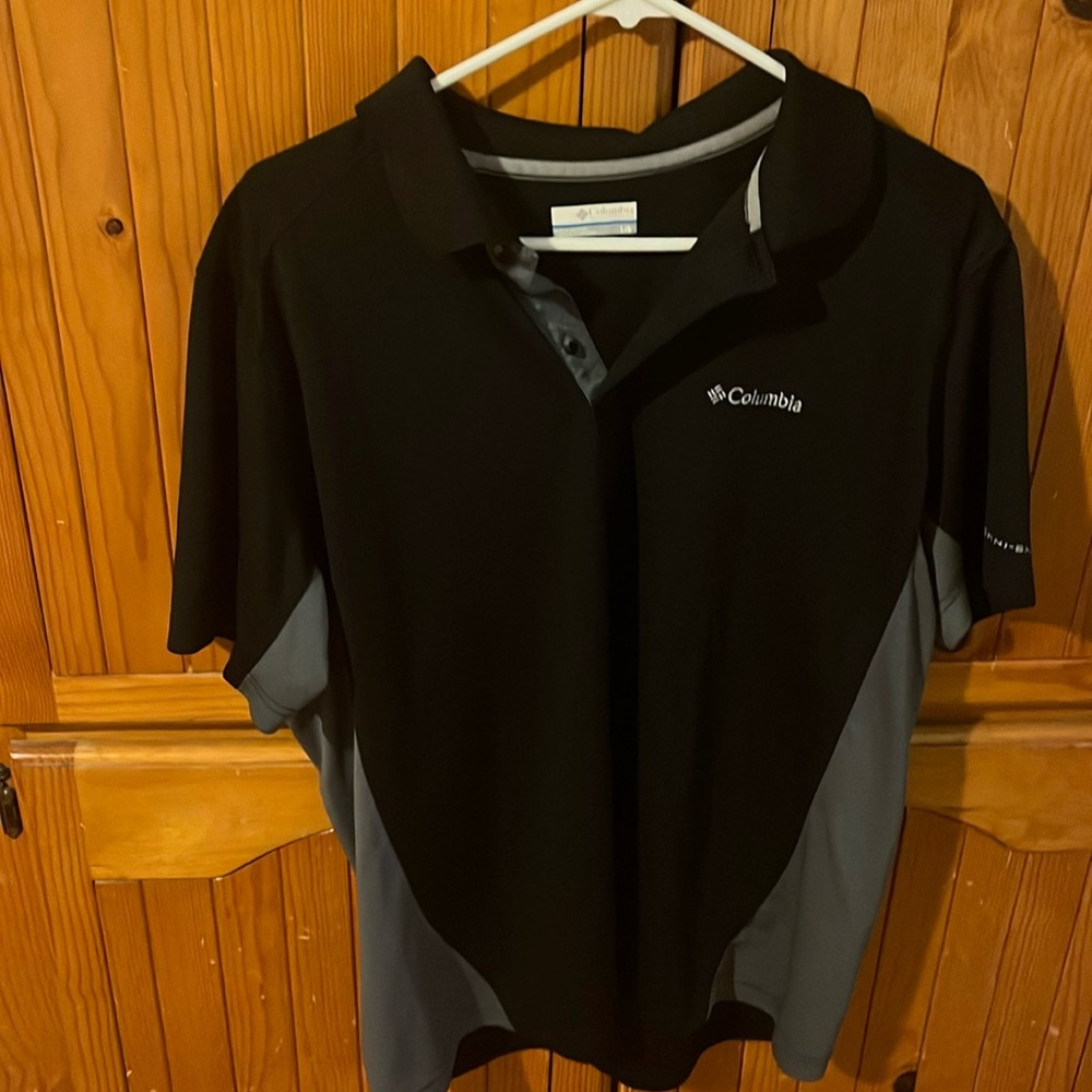 Columbia men’s polo in good condition.